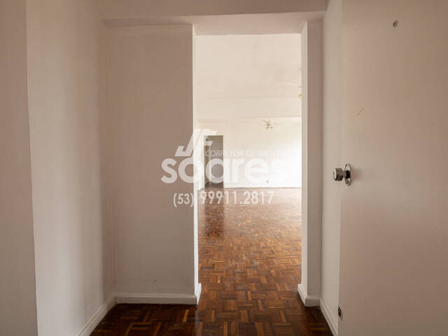 #1005 - Apartamento para Venda em Pelotas - RS